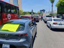 Luego de manifestarse por algunos minutos en la zona de la glorieta de La Minerva los comerciantes se retiraron. EL INFORMADOR / E. Barrera
