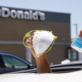 Hay modelos de negocios que no sobrevivirán a la pandemia en EU: Fed