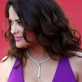 Salma Hayek lanza mensaje contra la violencia de género