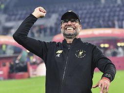 El entrenador alemán del Liverpool, Jürgen Klopp aseguró que actualmente hay cosas más importantes en la vida que no ganar el campeonato, esto ante la posibilidad de que se cancele la Premier League. EFE / ARCHIVO