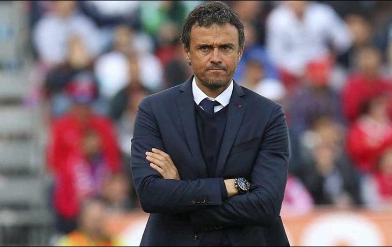 Al técnico español le pareció horrible el ver los estadios vacíos. FACEBOOK/@SEfutbol