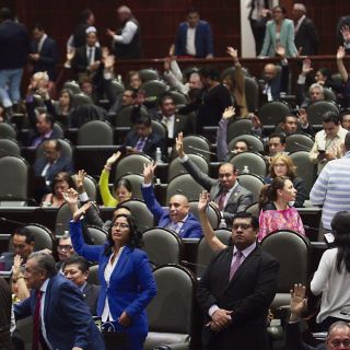 Exigen transparentar dinero de los fideicomisos extintos