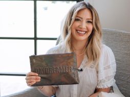 La ex estrella de Disney publicó que la persona que haya inventado el rumor debería dejar el celular y buscarse un empleo. TWITTER/@HilaryDuff
