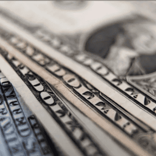 Dólar cede 14 centavos, se vende en 22.62 pesos