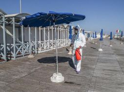 Italia reanuda poco a poco sus actividades, por lo que el desecho adecuado de los insumos personales de prevención es muy importante. EFE/E. Valeri