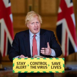 El Reino Unido prevé abrir los comercios en junio