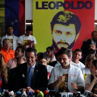 Piden declarar "organización terrorista" a partido de Juan Guaidó