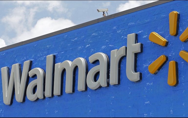 Walmart tenía un adeudo con Hacienda –desde 2014- por más de ocho mil millones de pesos. AP / ARCHIVO