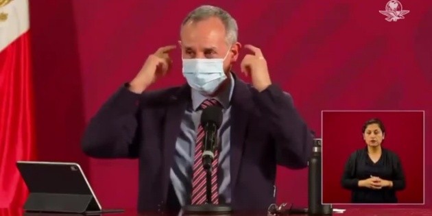 L&oacute;pez-Gatell explica el uso correcto del cubrebocas