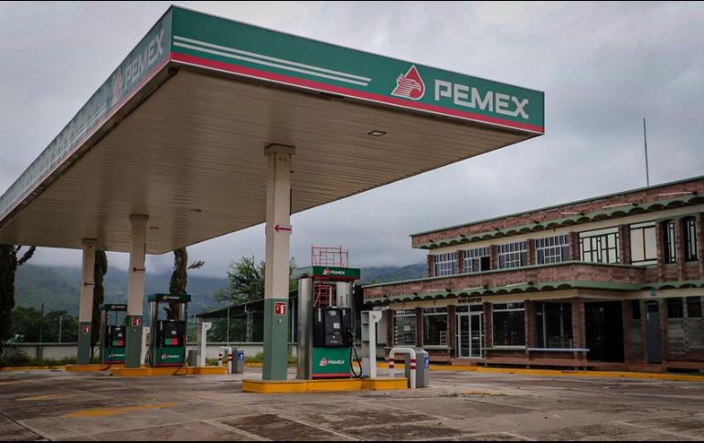 El menor consumo de gasolina tipo Magna tuvo un impacto para Pemex de ocho mil 670.9 millones de pesos. EL INFORMADOR/ARCHIVO