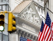 El Dow Jones repuntó 529.95 puntos, aupado por grandes corporativas como Goldman Sachs, Raytheon y Dow. EFE/J. Lane