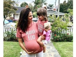 Karla Souza luce un embarazo adelantado. INSTAGRAM / karlasouza