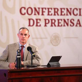 Que el Presidente retome giras es decisión no tomada: López-Gatell