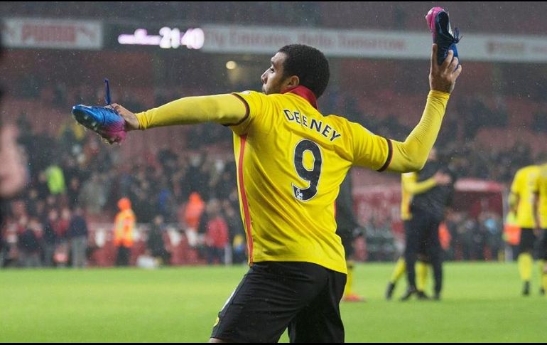 Después de que la Premier haya aprobado los entrenamientos con contacto este miércoles, se espera que Deeney vuelva a ejercitarse con sus compañeros la próxima semana. FACEBOOK/@watfordfc