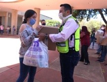 En total se entregarán 60 mil, especialmente a quienes se encuentran en condiciones de vulnerabilidad. TWITTER / @EnriqueAlfaroR