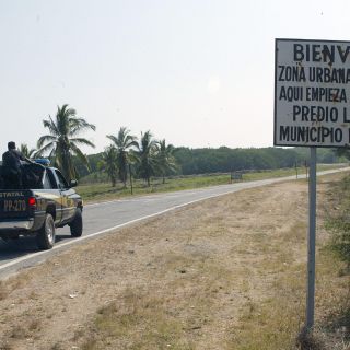 Sin localizar, 10 policías colimenses desaparecidos en Jalisco