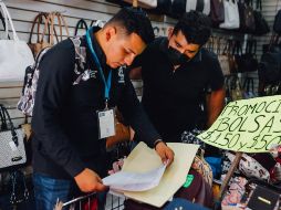 La presidenta de la asociación de comerciantes de la zona de Obregón afirma que 85% de los locatarios ya está inscrito en la plataforma del Gobierno estatal para operar durante la “Fase 0”, pero sólo la mitad ha recibido el distintivo. EL INFORMADOR/G. Gallo