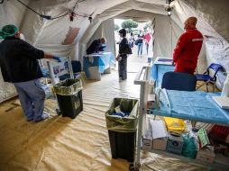 Aunque América Latina y Estados Unidos son los más golpeados en este momento por la pandemia, el coronavirus sigue avanzando inexorablemente en el mundo. EFE/G. Lami