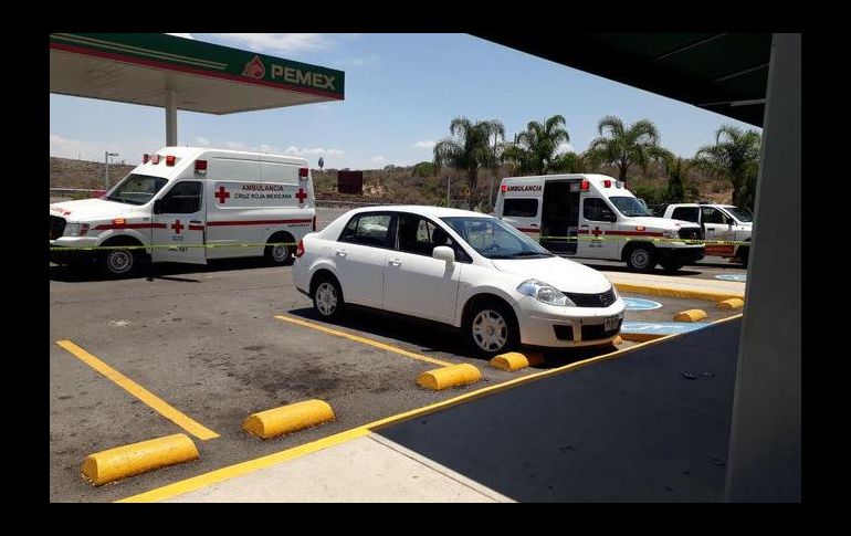 Paramédicos de la Cruz Roja confirmaron la muerte del comisario. ESPECIAL