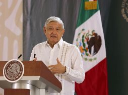 El Mandatario federal informa que esta semana el gobierno del estado y el federal terminarán de afinar los planes de apertura. EFE/A. Cupul