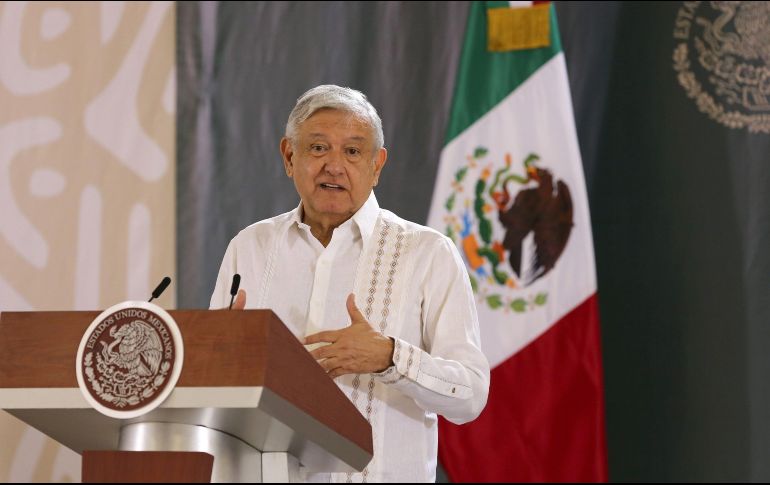 El Mandatario federal informa que esta semana el gobierno del estado y el federal terminarán de afinar los planes de apertura. EFE/A. Cupul