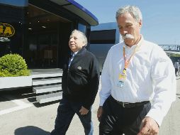 PREOCUPADOS. Jean Todt (izq.) y Chase Carey, cabezas de la FIA y la Fórmula Uno, respectivamente, han estado trabajando continuamente para preservar el futuro inmediato de la categoría reina del deporte motor. AFP