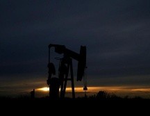 El lunes, el petróleo terminó dispar debido a las tensiones entre EU y China. EFE/L. Smith