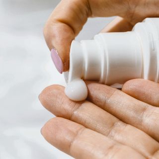 ¿Debo usar protector solar en casa?