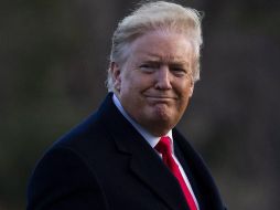 Trump pesa 244 libras y, por su altura de 1.91 metros, está bajo la definición de obeso, al igual que el año anterior. EFE/M. Reynolds