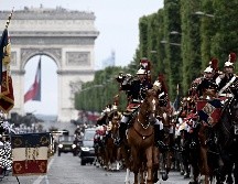 El ejército no desfilará este año por la Avenida de los Campos Elíseos. AFP / ARCHIVO