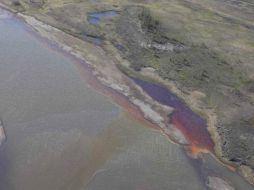 Toma aérea del sitio del derrame de diésel en un río a las afueras de Norilsk, Rusia. EFE/EPA/Gobernador de la región  Krasnoyarsk