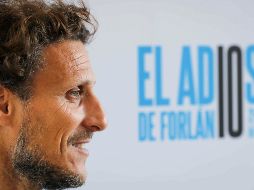 Diego Forlán apenas inicia su carrera como entrenador y le gustaría asumir nuevos retos. ARCHIVO