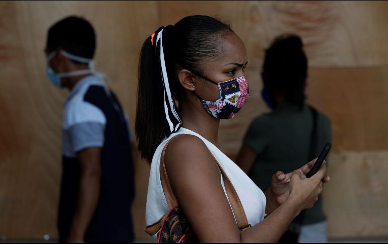 El gobernador de Tabasco asegura que a pesar de que el estado se encuentra en el cuarto lugar a nivel nacional en el número de contagios de COVID-19, el sector salud no ha colapsado. EFE / B. Velasco
