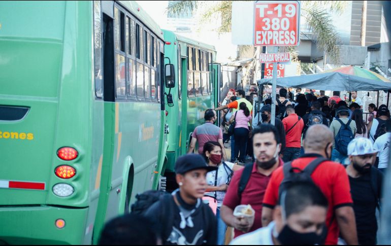 El director de Transporte Público en Jalisco asegura que las medidas tomadas permiten bajar la ocupación y tener un flujo de 70 a 75 pasajeros cuando la capacidad es de 90 pasajeros. EL INFORMADOR/G. Gallo