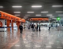 Se espera que el levantamiento de las medidas de confinamiento permita el regreso de forma escalonada de la actividad en aeropuertos. EL INFORMADOR/ARCHIVO