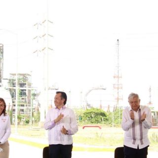 López Obrador destaca labor de Nahle, Romero y Bartlett en sector energético