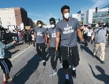 AGENTE DE CAMBIO. Giannis Antetokounmpo, actual MVP de la NBA, estuvo en una marcha en Milwaukee. AP• M. Hoffman