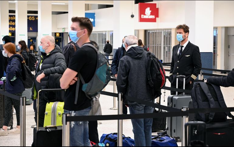 Está previsto que se apliquen controles aleatorios, y los que infrinjan la medida serán multados con mil libras. AFP / O. Scarff