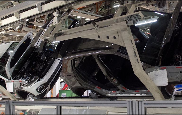 En abril, la caída de ventas fue del 64.5 % y la industria automotriz esperaba para mayo una caída comercial todavía mayor. AFP/ARCHIVO