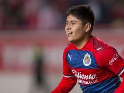 El volante del Guadalajara, Javier Eduardo López llegó a un acuerdo con la directiva y decidió firmar un contrato nuevo que lo vincula al club por dos años más, luego de varios meses de estira y afloja por ambas partes. INSTAGRAM / @eduardolopezchofis