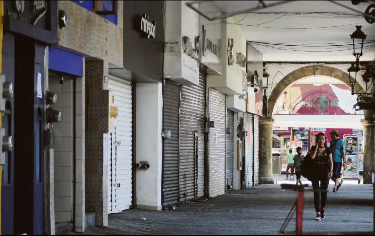 Los comercios acumulan 11 semanas cerrados. EL INFORMADOR/E. Barrera