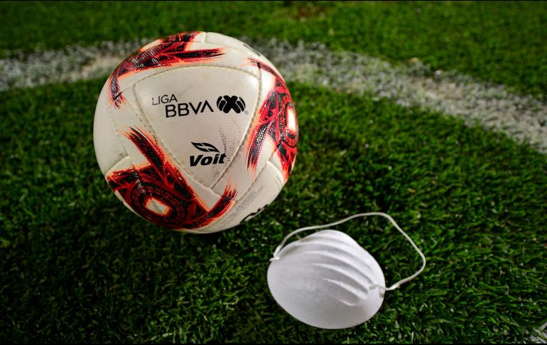 López-Gatell explicó ayer que ''el riesgo es menor dado que aunque hay interacción con los jugadores, es menos densa de lo que puede ocurrir con el público''. IMAGO7