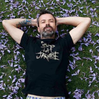 Pau Donés, un cantante que experimentó los éxitos y los "palos" de la vida