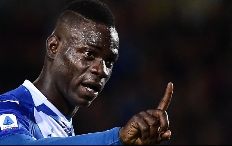 Balotelli fichó con Brescia en agosto pasado y se le dio una emotiva bienvenida. Había jugado en numerosos clubes de Italia, Inglaterra y Francia, sin durar demasiado en ninguno. AFP / ARCHIVO