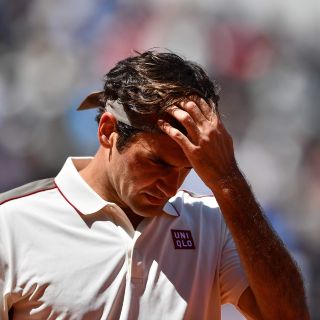 Federer queda fuera del circuito hasta 2021 tras cirugía de rodilla