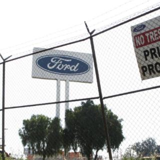 Ford prevé reactivación total de producción en EU para julio