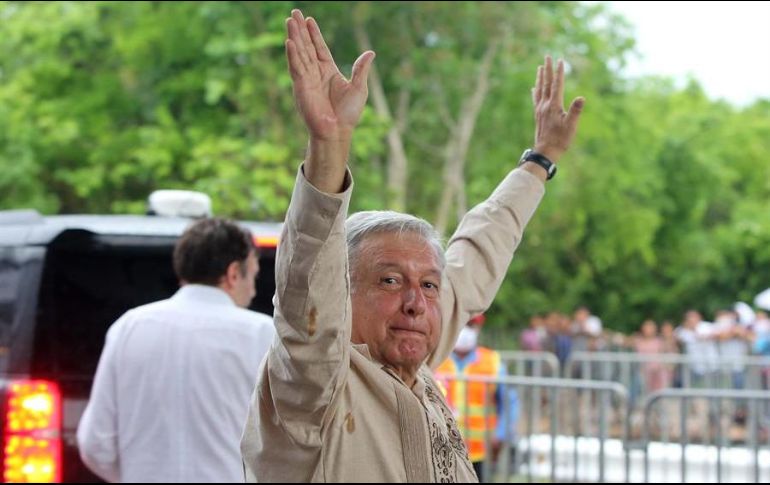 López Obrador explica qué entidades visitaría en las tres rutas que contempla. EFE / A. Cupul
