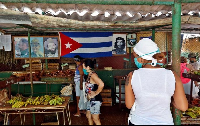 Algo que preocupa a la población es el abastecimiento de alimentos, que ya estaba afectado desde antes de la pandemia. EFE/E. Mastrascusa