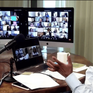 Zoom admite que cerró cuentas de activistas