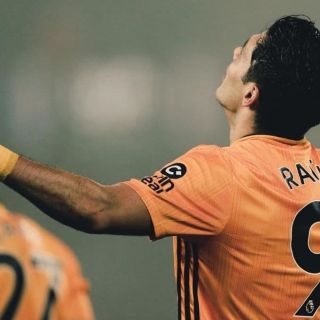 Premier League celebra dos años de Raúl Jiménez en Inglaterra